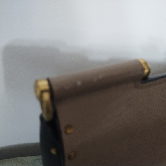 Used Ellie With Rivets - Picture 6 of 16